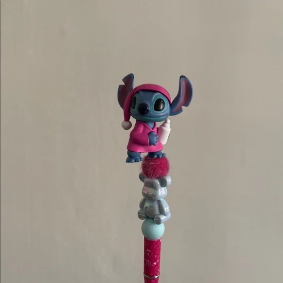 ✨✨SOLD✨✨Stitch in PJs Disney Handcrafted Pen - Picture 2 of 5
